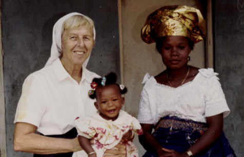 Photo of Sister Anne Vogel in Africa