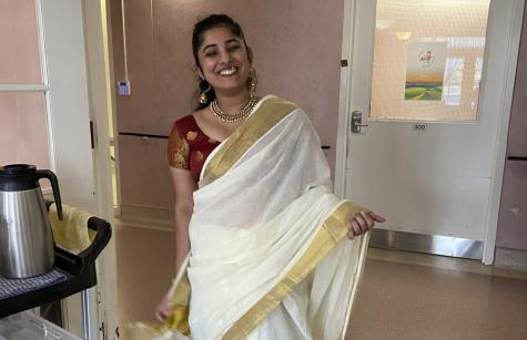 Shilpa is dressed in a traditional Sari worn for Onam